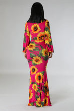 Load image into Gallery viewer, Daisy Dress
