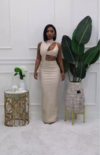 Load and play video in Gallery viewer, Jack your body dress
