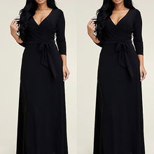 Load image into Gallery viewer, Black a Maxi Dress.
