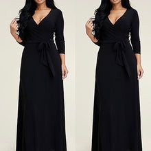 Load image into Gallery viewer, Black a Maxi Dress.
