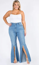 Load image into Gallery viewer, Wait Jeans
